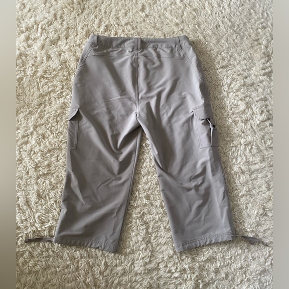 Size 6 Reel Legends Women’s Gray Capris - Picture 6 of 7